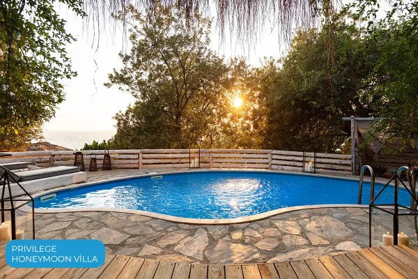nautical balayi villa ozel havuz 600x400 1